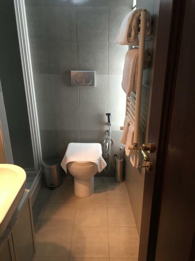 Bb Il Re Alla Reginella Guest House Roma Ngoại thất bức ảnh