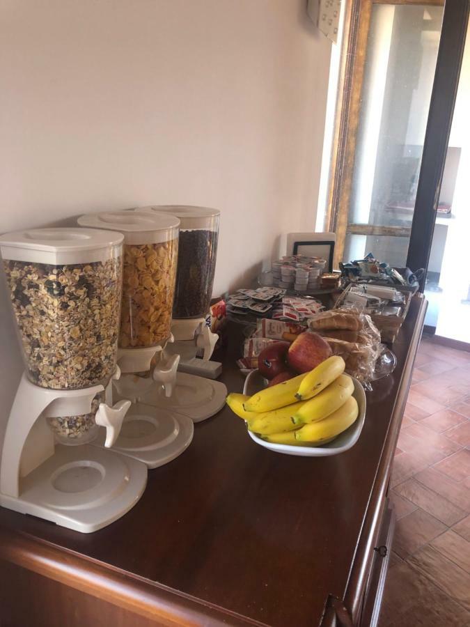 Bb Il Re Alla Reginella Guest House Roma Ngoại thất bức ảnh